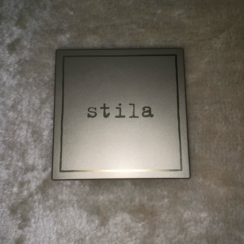 🌸STILA powder bronzer